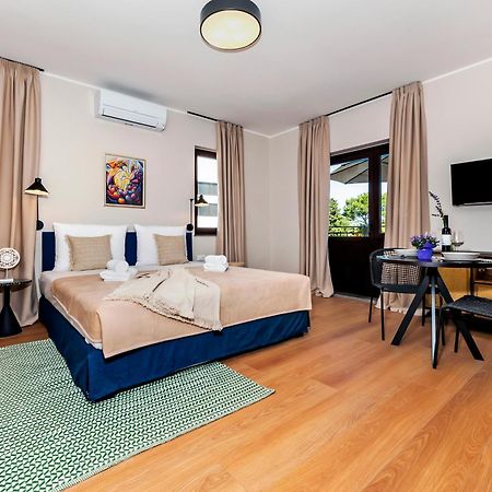 Sunset Residence ロヴィニ エクステリア 写真