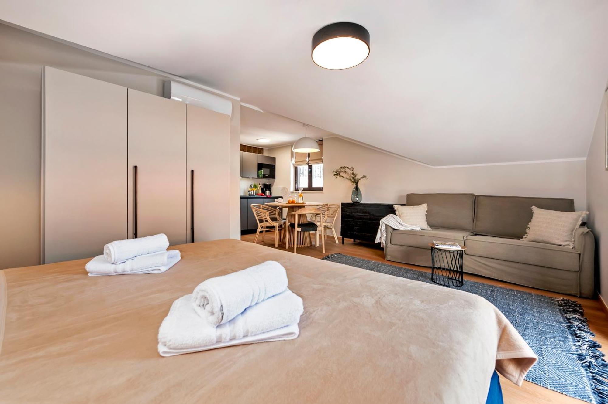 Sunset Residence ロヴィニ 部屋 写真